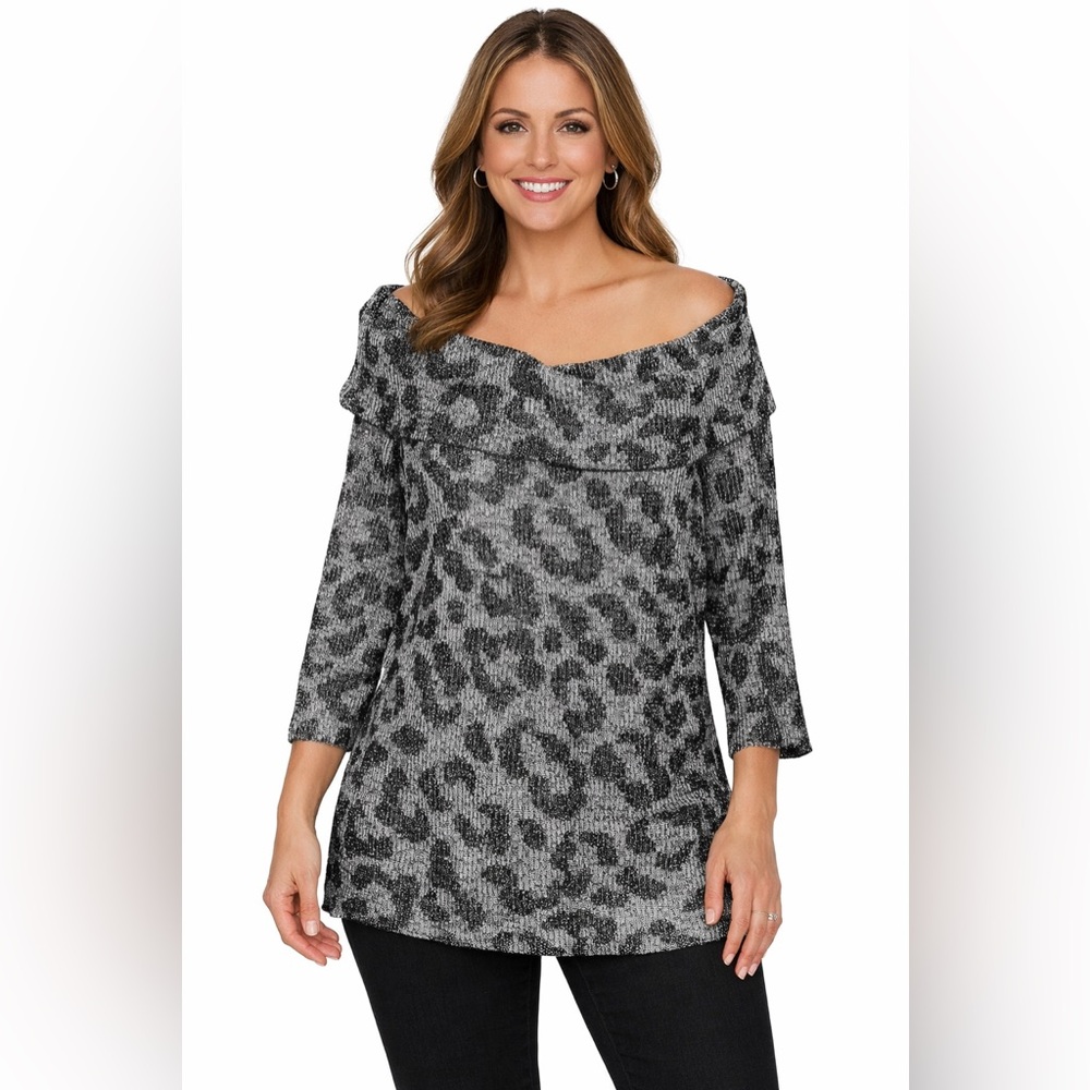 NWOT St John Womens Sparkly rayon blend Sweater Top Large Gray Leopard Print